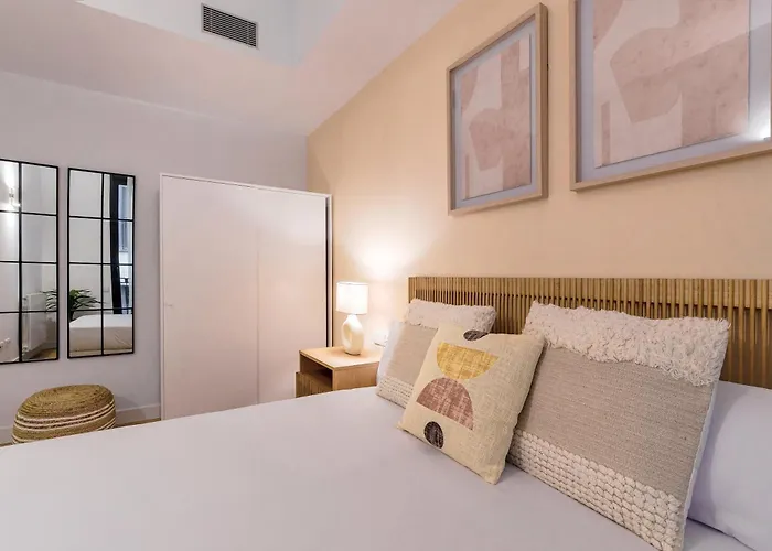 Caterina Gracia *